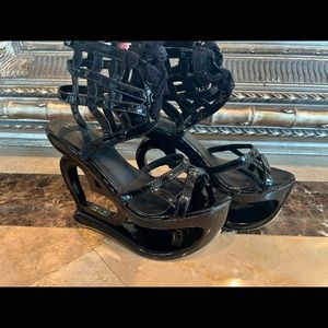 Show Story Heart Heel Size 9.5